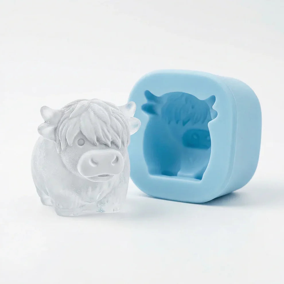 ✨Buy 1 Get 1 Free✨ Highland Cow Ice Cube Mold - Adorable 3D Silicone Tray for Drinks & Parties